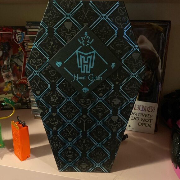 Monster High Haunt Couture Frankie Stein BNIB - Picture 2 of 3